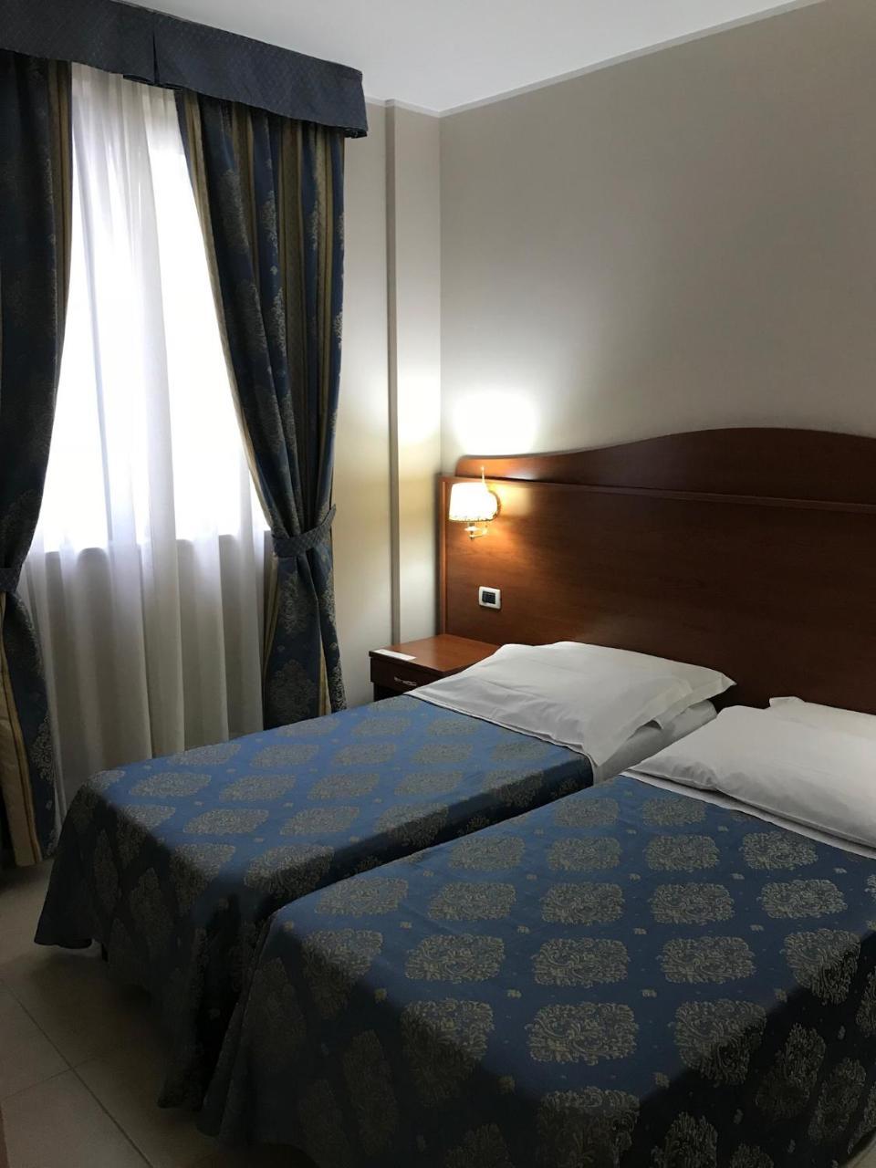 Hotel Rigolfo Moncalieri Exterior foto